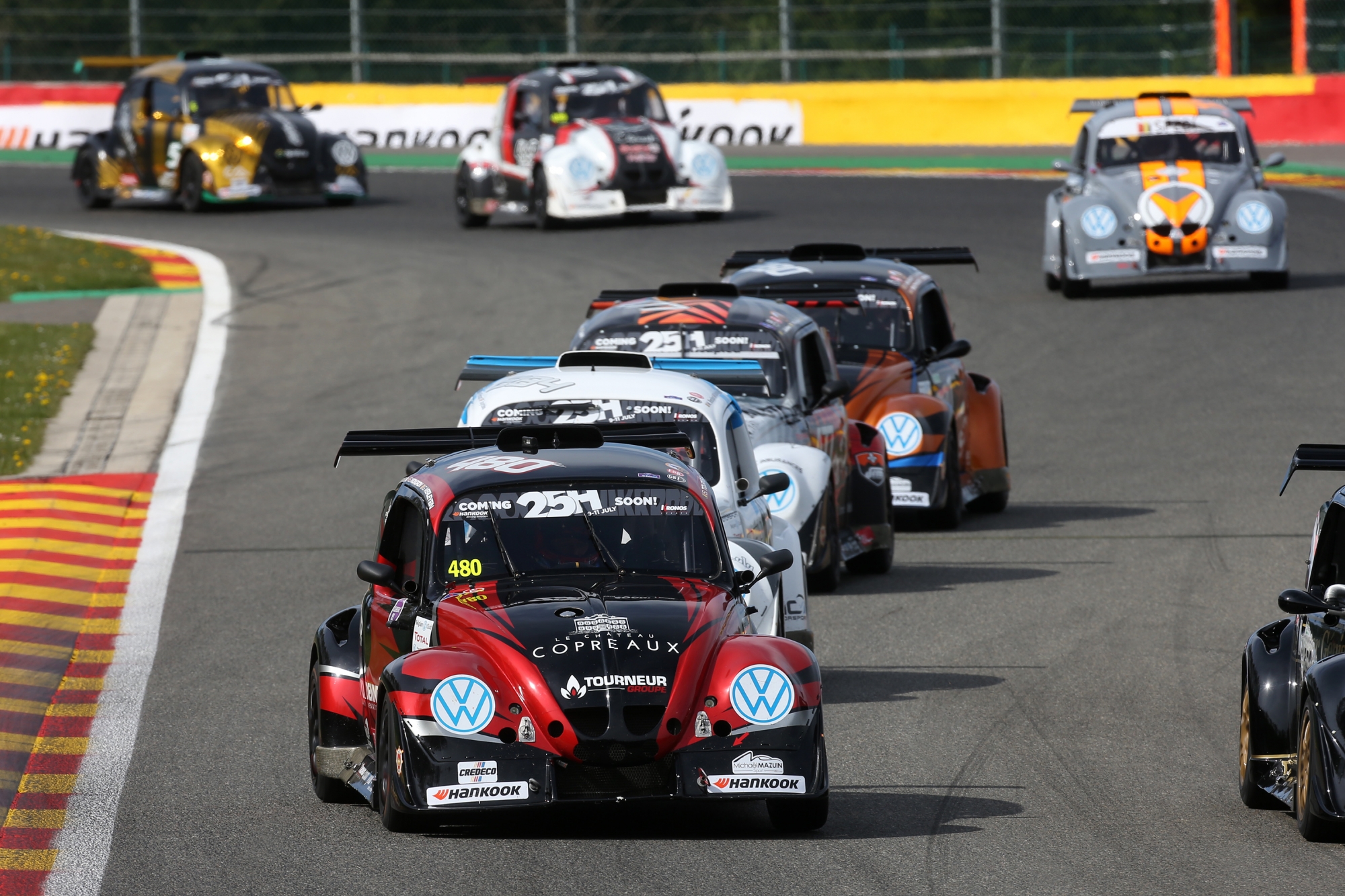 image 1 - Hankook 25 Hours VW Fun Cup: racen tussen de sterren