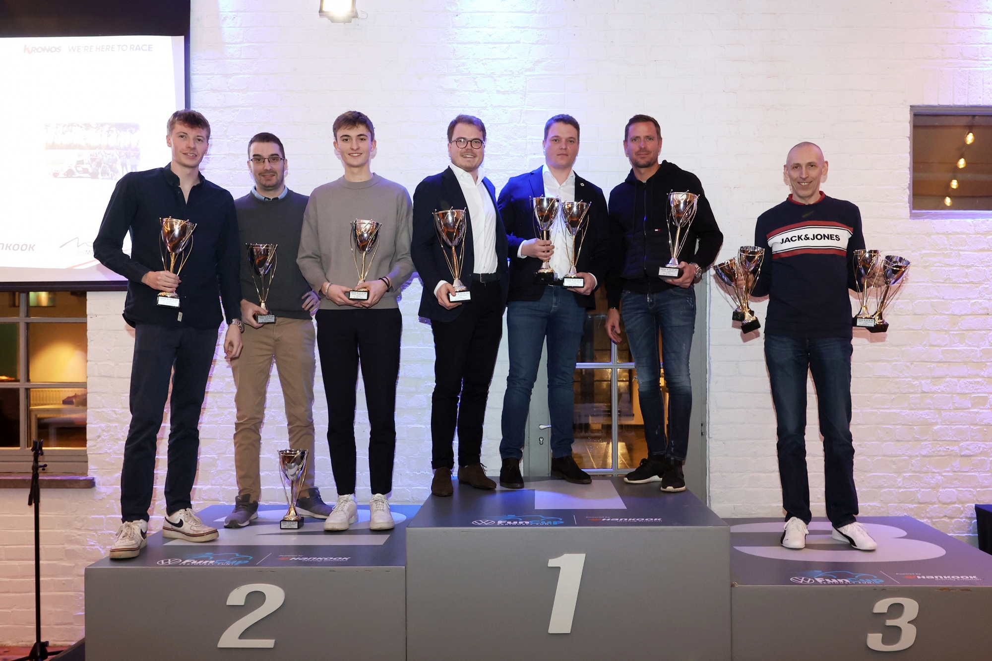 image 0 - De VW Fun Cup powered by Hankook reikt zijn Awards uit en viert zijn kampioenen